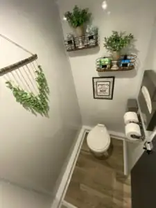 High Throne restroom trailer detail
